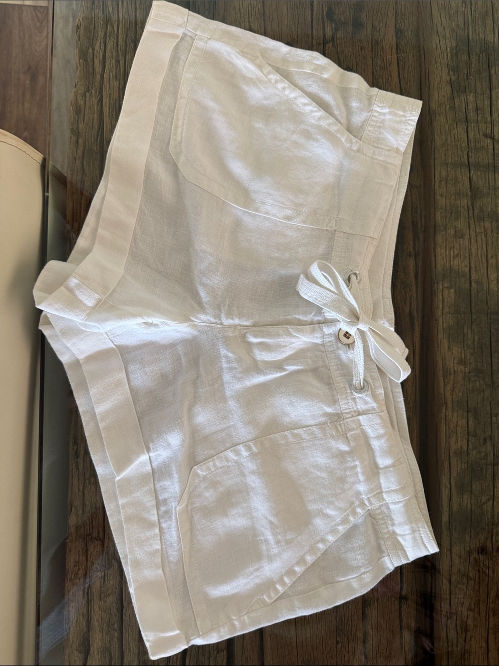 Women’s White Athletic Linen-Blend Drawstring Shorts